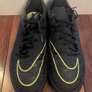 Nike Hypervenom Phelon II TF Turf Soccer Shoes Men 10.5 Black Cleats 749899-009